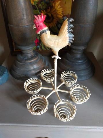 Brocante vintage metalen eier rekje mandje eierrekje kip beschikbaar voor biedingen