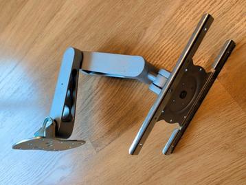 TV monitor muurbeugel  beschikbaar voor biedingen