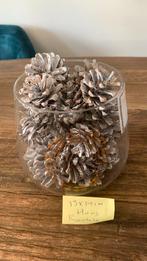 Glazenpot met dennenappels, Diversen, Kerst, Ophalen, Zo goed als nieuw
