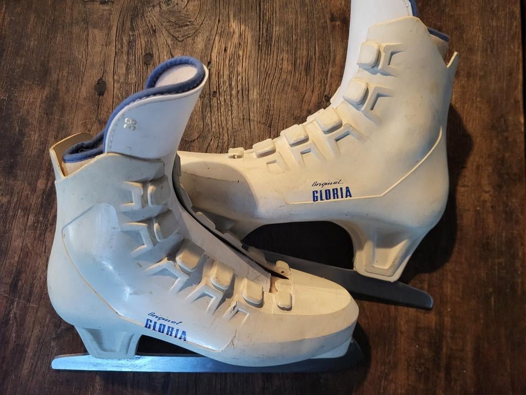 Te koop: witte dames schaatsen, Sport en Fitness, Schaatsen, Ophalen of Verzenden, Gebruikt, Kunstschaatsen, Overige merken