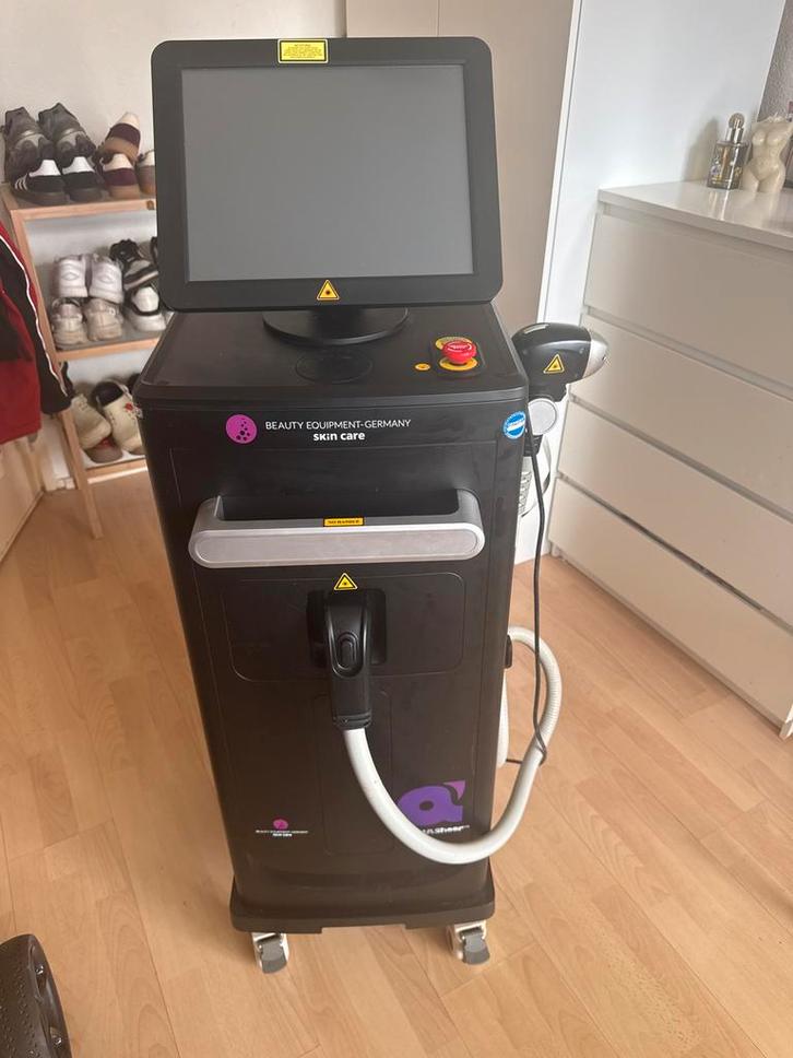 Diode Laser Apparaat - 3 Golflengtes, Witgoed en Apparatuur, Persoonlijke-verzorgingsapparatuur, Zo goed als nieuw, Overige typen