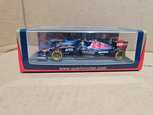 max verstappen str9 2014 toro rosso abu shabi spielberg, Hobby en Vrije tijd, Modelauto's | 1:43, Zo goed als nieuw, Auto, Overige merken