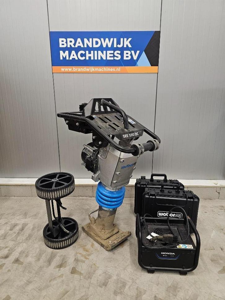 Trilplaat stamper SRE590 Honda DEMO 2025, Doe-het-zelf en Verbouw, Gereedschap | Overige machines, Zo goed als nieuw, Ophalen