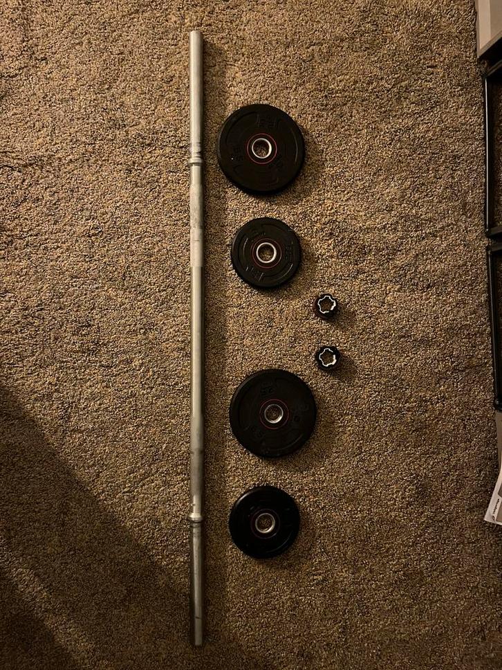 Halterstang met halterschijven. Totaal 14 kilo, Sport en Fitness, Fitnessmaterialen, Zo goed als nieuw, Ophalen of Verzenden