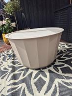 MOET WEG: Tafel / opberger ikea, Tuin en Terras, Tuintafels, Ophalen, Zo goed als nieuw, Rond