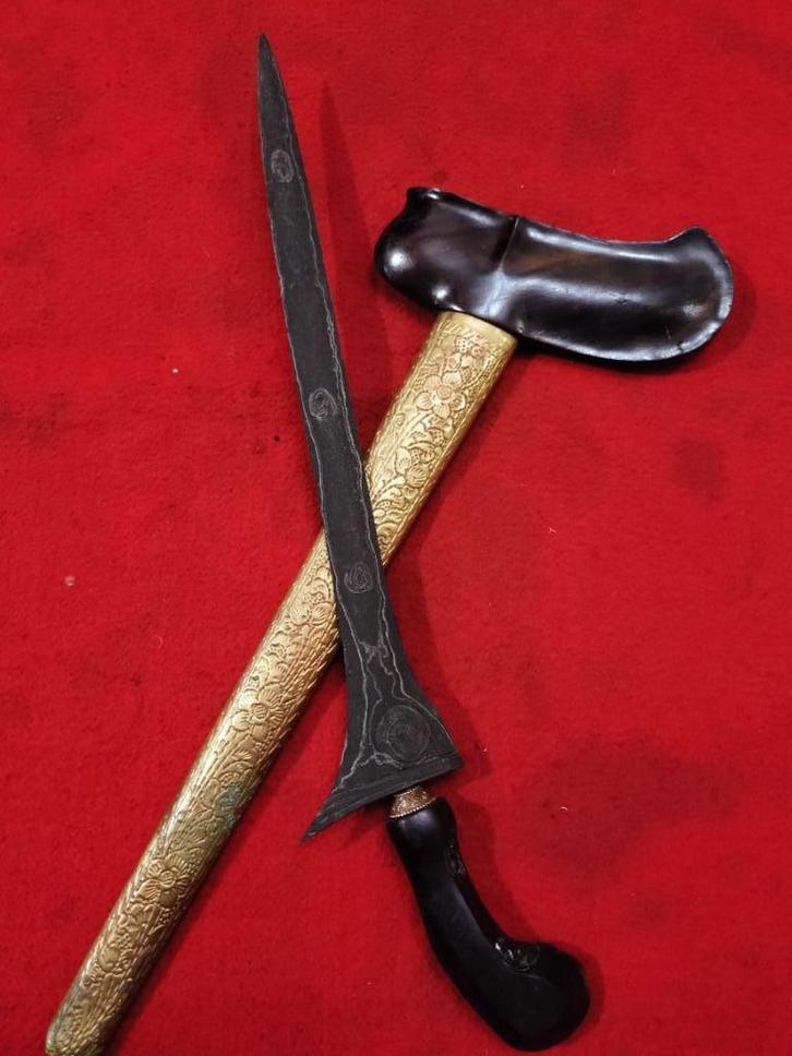 Antieke Keris Brojol Pamor Melati Sinebar Wengkon Solo SUU74, Antiek en Kunst, Kunst | Niet-Westerse kunst, Verzenden
