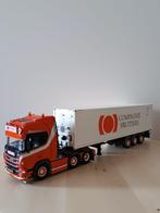 Kleinjan Scania Met Container, Hobby en Vrije tijd, Nieuw, Wsi, Ophalen of Verzenden, Bus of Vrachtwagen