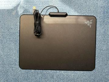 Razer firefly RGB muismat (hard edition) beschikbaar voor biedingen