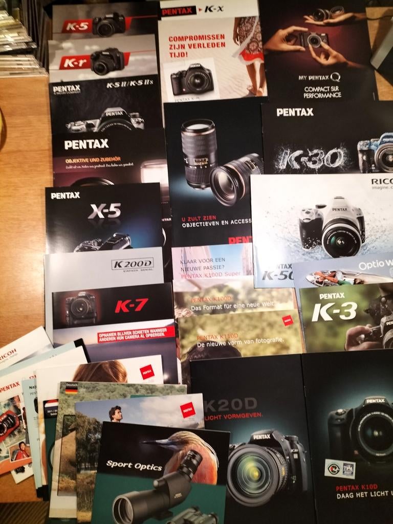 Pentax Brochures, Boeken, Ophalen of Verzenden, Zo goed als nieuw