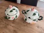 Twee Villeroy & Boch Wild Rose dekschalen, Huis en Inrichting, Keuken | Servies, Ophalen of Verzenden, Gebruikt, Overige stijlen