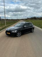 BMW 1-Serie (F21) 3.0 M135i 3DR AUT 2013 Zwart, Auto's, BMW, Origineel Nederlands, Te koop, 320 pk, Benzine