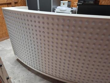 LED DJ Booth  beschikbaar voor biedingen