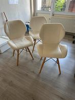 3x witte stoelen, Huis en Inrichting, Stoelen, Ophalen, Zo goed als nieuw, Wit, Drie