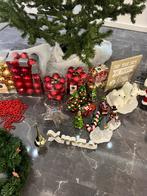 Kunstkerstboom 210 cm + Versiering en verlichting, Diversen, Kerst, Ophalen, Onbekend, Zo goed als nieuw, Onbekend