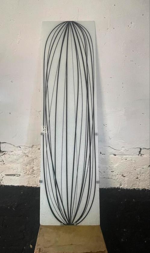 Vintage Ikea Treuriger wandlamp grafisch glasplaat zwart wit, Huis en Inrichting, Lampen | Wandlampen, Zo goed als nieuw, Glas