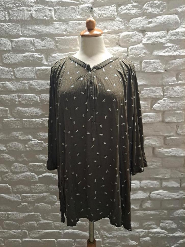 Mooie Top in Maat 44, Kleding | Dames, Blouses en Tunieken, Zo goed als nieuw, Maat 42/44 (L), Groen, Verzenden
