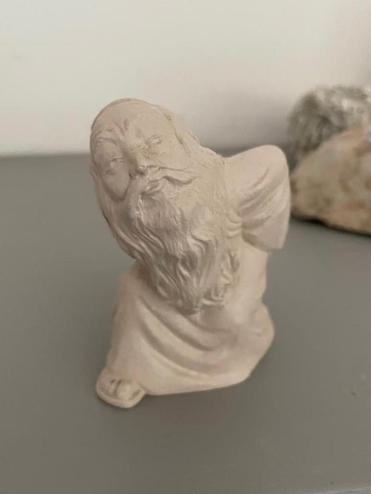 Satirisch stenen beeldje waar Abraham de mosterd haalt., Verzamelen, Beelden en Beeldjes, Zo goed als nieuw, Mens, Ophalen