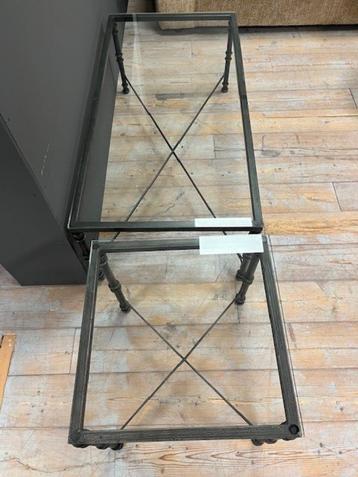 Tijdloze salontafelset, metalen frame en glazen blad €249 beschikbaar voor biedingen