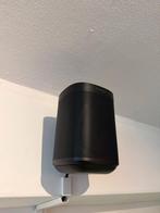 2 Sonos One Gen 2 incl. Flexson muurbeugels – nette staat, Ophalen of Verzenden, Zo goed als nieuw, Sonos, Minder dan 60 watt