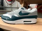 Nike Air Max 1 Dark Teal Green maat 43, Ophalen of Verzenden, Nieuw, Overige kleuren