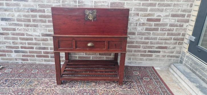 Antieke Chinese dekenkist met lade en onderstel, Huis en Inrichting, Woonaccessoires | Kisten, Gebruikt, Minder dan 50 cm, Ophalen of Verzenden