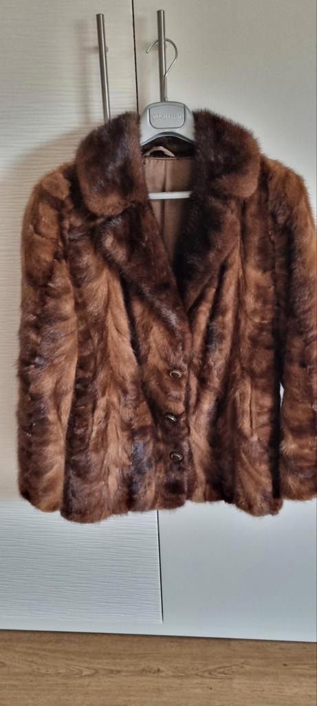 Vintage nerts bontjas maat 42., Kleding | Dames, Jassen | Winter, Gedragen, Maat 42/44 (L), Bruin, Ophalen of Verzenden