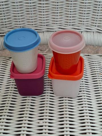 Kleine bakjes, mini bekers,Tupperware beschikbaar voor biedingen
