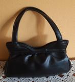 Leuke zwarte VINTAGE DAMESTAS Met leuke aparte sluiting!, Sieraden, Tassen en Uiterlijk, Tassen | Damestassen, Ophalen of Verzenden