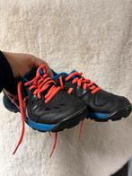 Asics hockeyschoenen Maat 34.5, Ophalen of Verzenden, Gebruikt