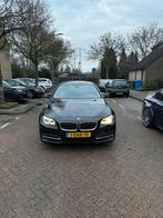 BMW 5-Serie 2.0 520I AUT 184 PK Sedan 2013 Zwart, Auto's, BMW, Achterwielaandrijving, 4 cilinders, 2000 kg, Zwart