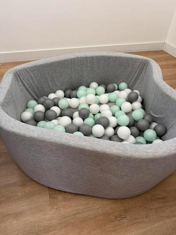 Kiddy moon ballenbak – Lichtgrijs – Topstaat! beschikbaar voor biedingen
