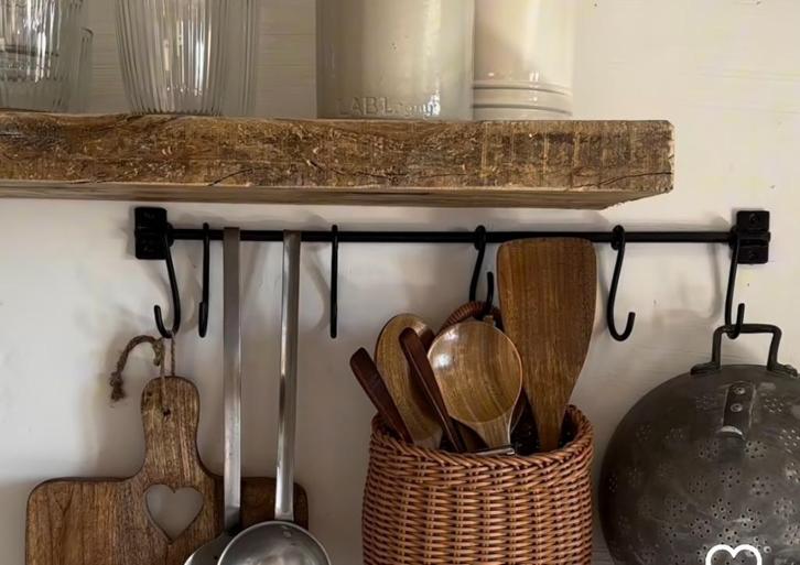 Wandkapstok met 6 Haken - Zwart - landelijk ijzer, Huis en Inrichting, Woonaccessoires | Kapstokken, Nieuw, Wandkapstok, Minder dan 100 cm