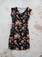 Zomerjurkje zwart bloem design, maat m, Ophalen of Verzenden, Zo goed als nieuw, Boven de knie