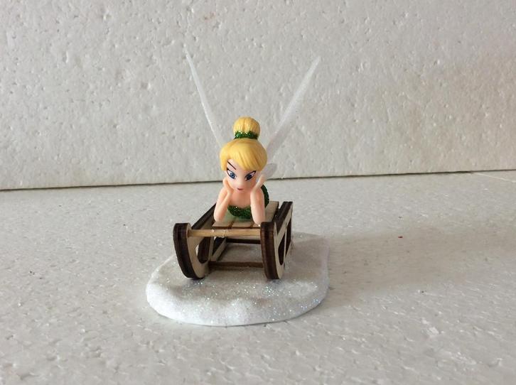 Disney peter pan - beeldje - tinkerbell - kerstdorp, Verzamelen, Disney, Zo goed als nieuw, Beeldje of Figuurtje, Peter Pan of Pinokkio