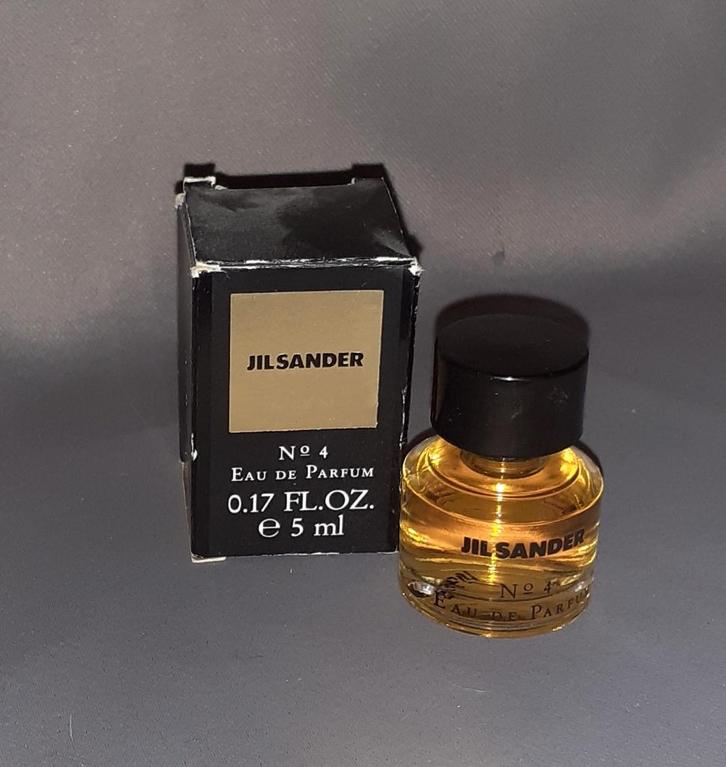 Volle parfum mini Jil sander no 4 + doosje, Verzamelen, Parfumverzamelingen, Zo goed als nieuw, Miniatuur, Gevuld, Ophalen of Verzenden