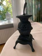 Miniatuur gietijzeren potkacheltje, Ophalen of Verzenden, Nieuw