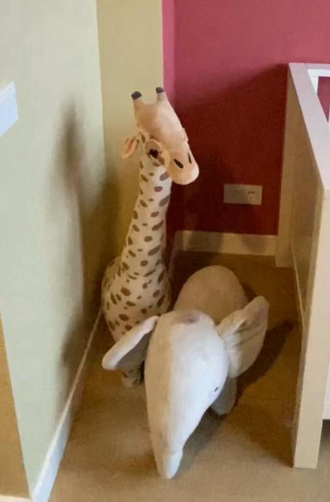 Olifant en giraffe van h&m home, Kinderen en Baby's, Speelgoed | Hobbelfiguren, Zo goed als nieuw, Ophalen