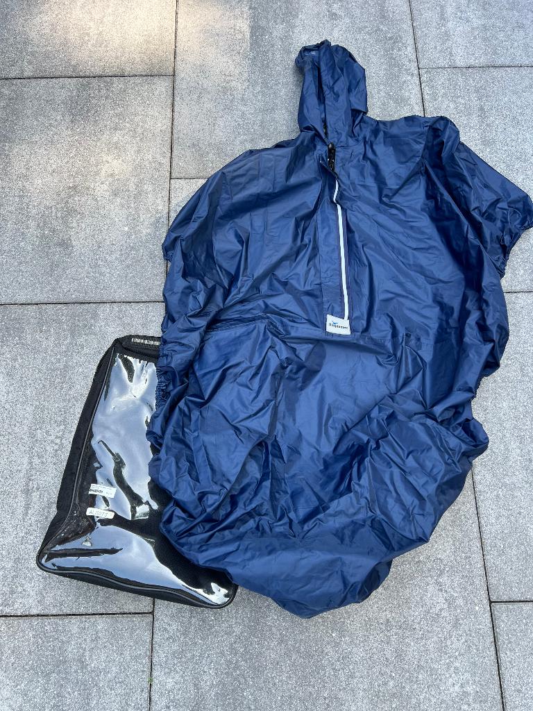Regencape Wheelymac zonder mouw s/m (a), Ophalen, Zo goed als nieuw, Duwrolstoel