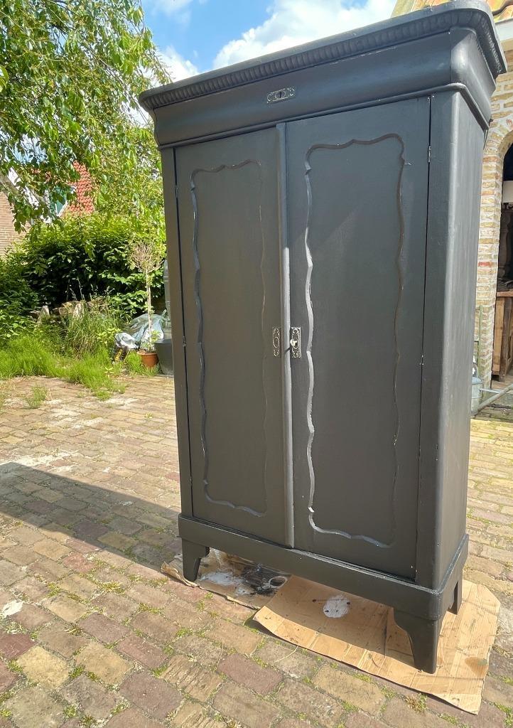 Prachtige Biedermeier kast, offblack, Antiek en Kunst, Antiek | Meubels | Kasten, Ophalen
