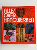 ALLES OVER HANDWERKEN | EVA BEHRENS, Boeken, Ophalen of Verzenden, Gelezen, Breien en Haken