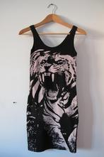 Black tiger dress (H&M), Kleding | Dames, Jurken, Maat 34 (XS) of kleiner, H&M, Ophalen of Verzenden, Zo goed als nieuw