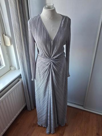 PRACHTIGE LICHTGRIJZE LANGE JURK MAAT S beschikbaar voor biedingen