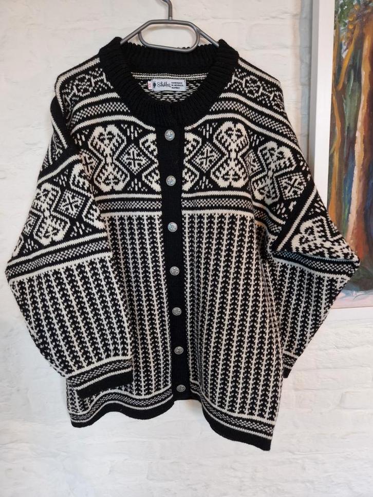 Noorse wollen vest Strikker, maat S, zgan, Kleding | Dames, Truien en Vesten, Zo goed als nieuw, Maat 36 (S), Verzenden