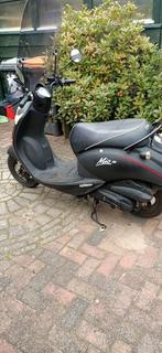Sym mio 50 snor  matzwart bouwjaar 2017, Fietsen en Brommers, Scooters | SYM, Ophalen of Verzenden, Zo goed als nieuw, Benzine