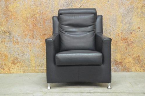 ZGANieuw donkerblauwe Leolux Paian fauteuil zitdiepte instel, Huis en Inrichting, Fauteuils, Zo goed als nieuw, Leer, Metaal, 75 tot 100 cm