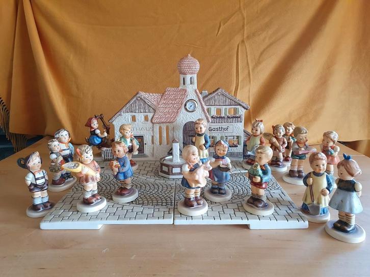 Hummel/ Goebel beeldjes, Verzamelen, Beelden en Beeldjes, Zo goed als nieuw, Hummel, Ophalen of Verzenden