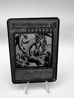 Yu-Gi-Oh! Kaart Blue Eyes White Dragon Aluminium Metal kaart, Hobby en Vrije tijd, Verzamelkaartspellen | Yu-gi-Oh!, Ophalen of Verzenden