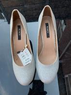 Dames schoen, Ophalen of Verzenden, Zo goed als nieuw, Sneakers of Gympen