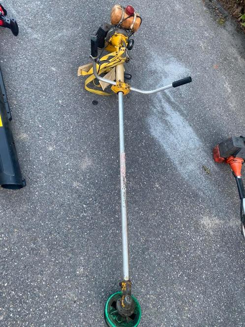 Bosmaaier en een bladblazer/zuiger, Tuin en Terras, Hand-tuingereedschap, Gebruikt, Overige soorten, Ophalen