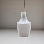 Opaal wit glazen hanglamp jaren 60 vintage design midcentury, Huis en Inrichting, Lampen | Hanglampen, Ophalen of Verzenden, Gebruikt